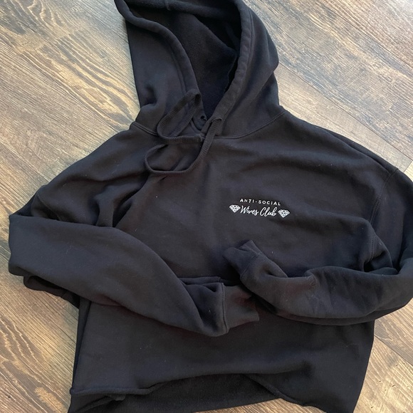 Anti social wives club crop hoodie. Black. - Picture 2 of 2